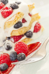 Cake with fresh fruits