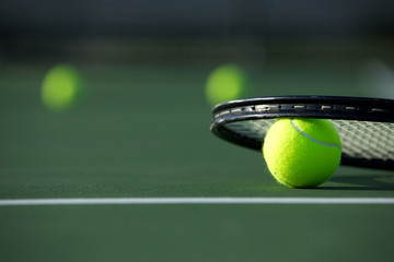 Tennis Ball and Racket - obrazy, fototapety, plakaty