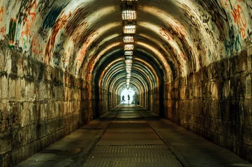 Cercles muraux Tunnel Tunnel souterrain urbain