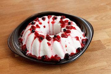 Cherry jelly cake 