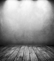 alter Innenraum in schwarz-weiß.