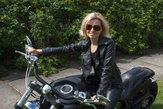 Petite Washed Leather Motorcycle Jacket