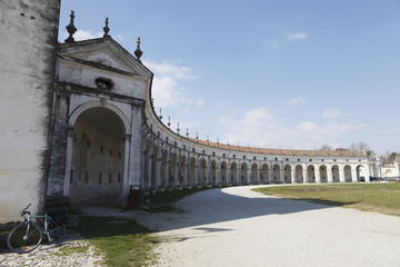 Colonnato parte sinistra dell'esedra, Villa Manin
