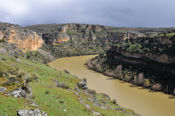 Fototapeta na wymiar Przełomy rzeki Duraton, Sepulveda, Segovia (Hiszpania)