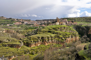 Fototapeta na wymiar Miasto Sepulveda i Duraton rzeki, Segovia (Hiszpania)