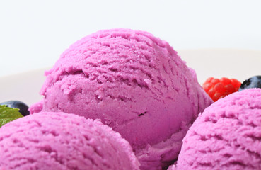 Blueberry ice cream