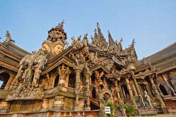 Naklejka premium Sanctuary of truth in Chonburi province of Thailand