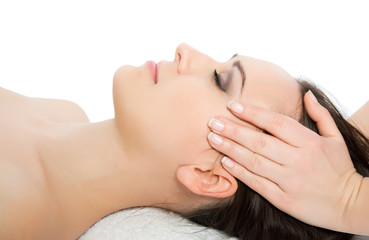 Obraz na płótnie Canvas woman receiving head massage