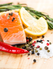 Salmon with lemon and salt