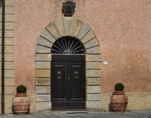 Mittelalterliche Haustür