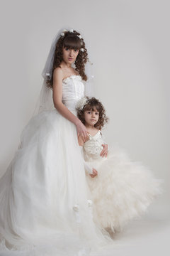 The bride and the little girl