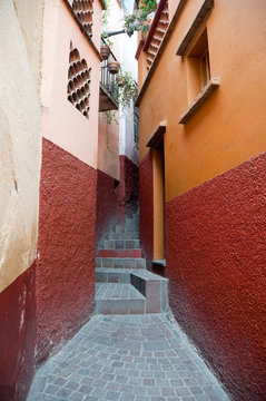 The Alley of the Kiss, Guanajuato (Mexico)