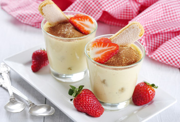 dessert tiramisu with strawberry
