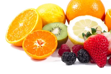 Selbstklebende Fototapeten Früchte reich an Vitamin C © frinz