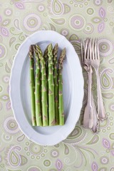 Green asparagus