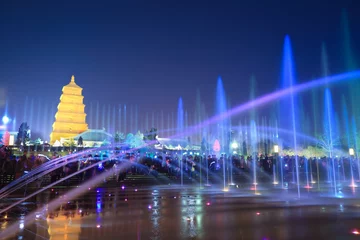 Papier Peint photo Fontaine big wild goose pagoda with fountains at night