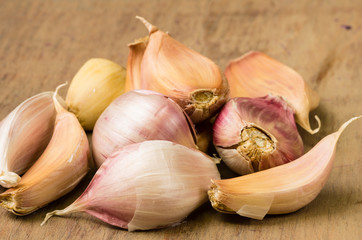 Cloves of garlic on table