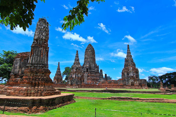 Fototapeta premium Wat Chaiwatthanaram at Ayuthaya province of Thailand