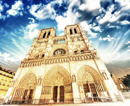Notre Dame Cathedral - Paris. Wonderful winter sky