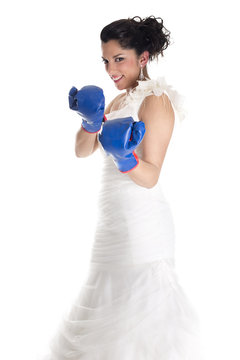 bride comen on