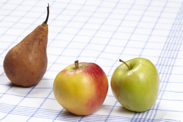 Birnen und Äpfel