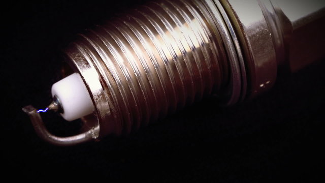Engine spark plug ignition moment inside cylinder