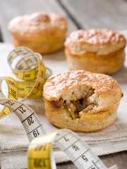 Diet meat pies