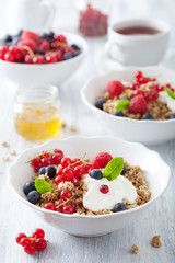 healthy breakfast with yogurt and granola