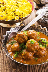 persische kufteh noxodchi mit Saffranreis