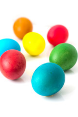 Окрашенные яйца к празднику.