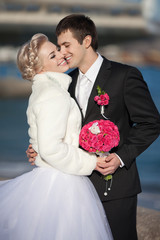Wedding couple in lowe bride and groom