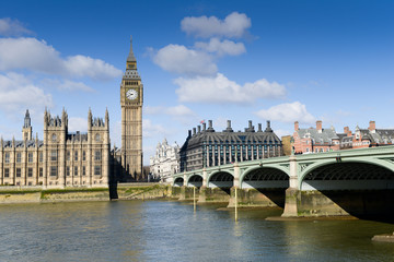 Fototapeta na wymiar Palais de Westminster à Londres