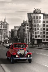 Poster Im Rahmen Rote schöne Oldtimer in Prag © dimbar76