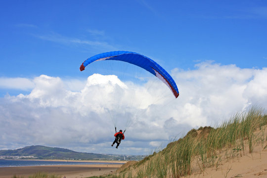 paraglider over Aberavon beach