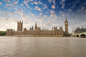 Fototapeta na wymiar Houses of Parliament, Westminster Palace - Londyn gotycka Archite