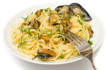 Spaghetti con cozze e prezzemolo
