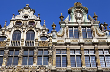 Fototapeta na wymiar Guildhalle na Grand Place w Brukseli