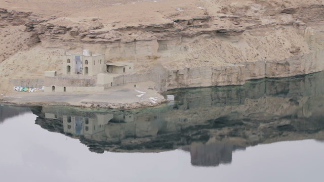 Maison sur le lanc Band e Amir, Afghanistan
