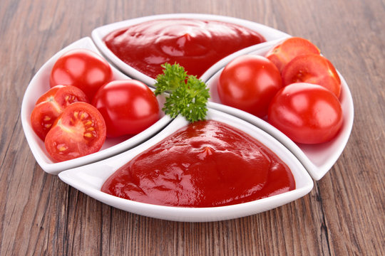 tomato sauce, ketchup