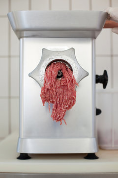 fleischwolf mit hackfleisch