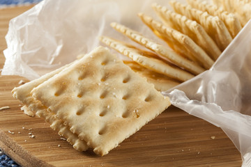 Organic Whole Wheat Soda Crackers