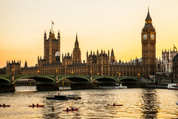 Obraz na płótnie Canvas Big Ben Clock Tower i Parlament w City of Westminster,
