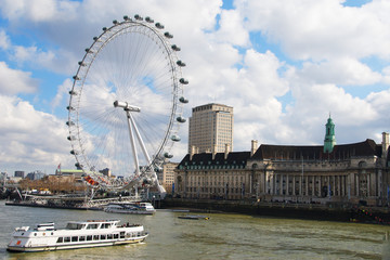 London from the Thames - obrazy, fototapety, plakaty