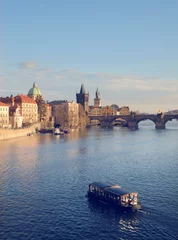 Fototapeten Blick auf Prag vom Fluss aus © olly