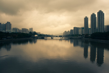 Fototapeta na wymiar smog over Shing Mun river