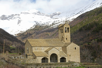 San Miguel Church - (Linas de Broto) Huesca