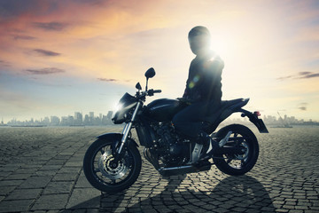 Obraz na płótnie Canvas Motocykl kierowcy
