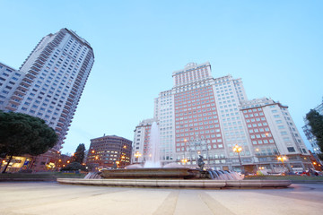 Fototapeta premium Madrid Tower and Spain building