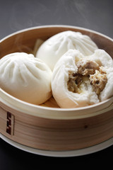 steamed pork buns, chinese dim sum
