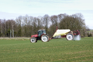 Pulvérisation d'un champ